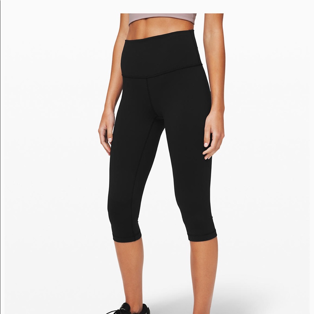 wunder under lululemon crop leggings